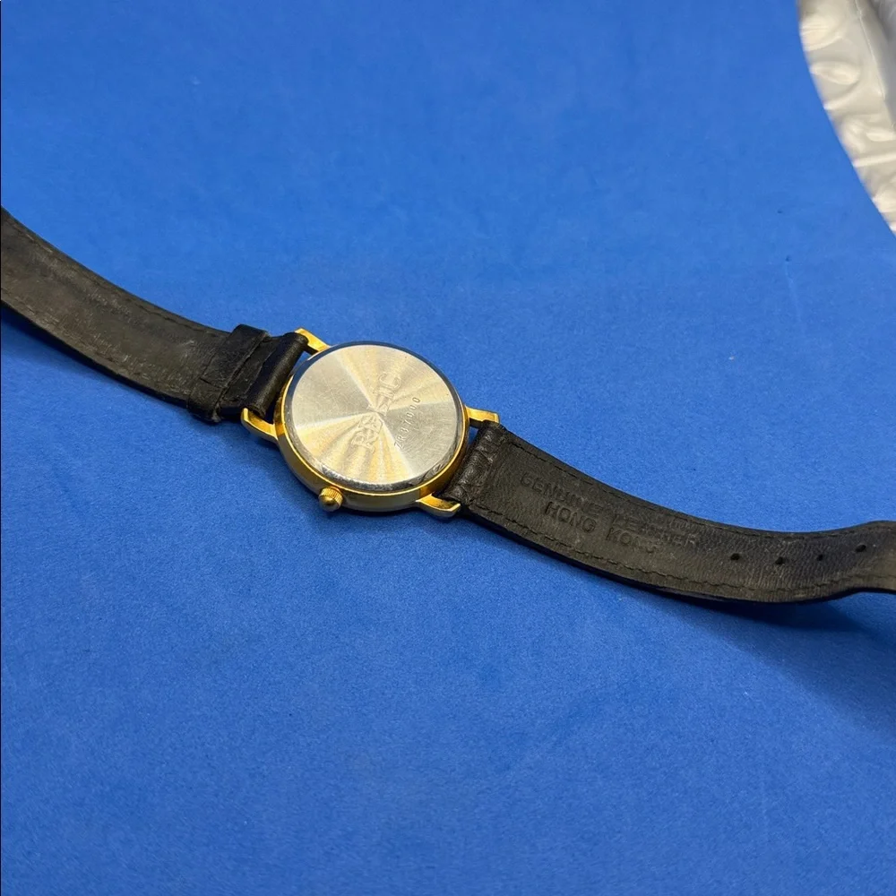 Relic stylish watch